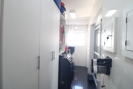 Apartamento à venda com 94m², 2 quartos e 2 vagasLavanderia