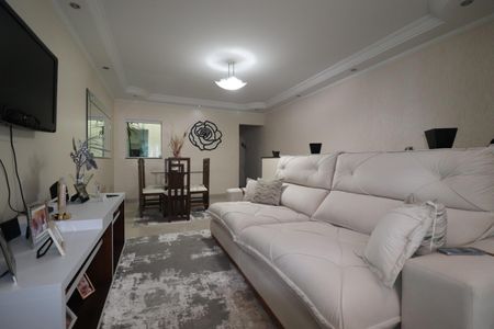 Casa à venda com 137m², 3 quartos e 3 vagasSala