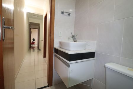 Casa à venda com 137m², 3 quartos e 3 vagasBanheiro 2