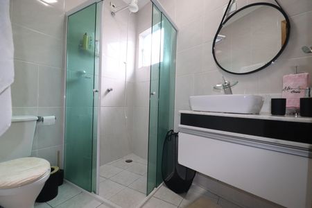 Casa à venda com 137m², 3 quartos e 3 vagasBanheiro Quarto 1 suíte