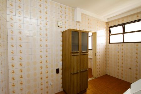 Apartamento à venda com 129m², 4 quartos e 2 vagasCozinha