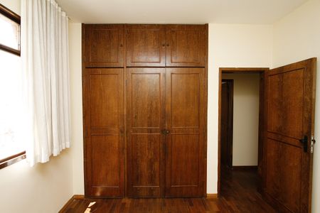 Apartamento à venda com 129m², 4 quartos e 2 vagasQuarto 4