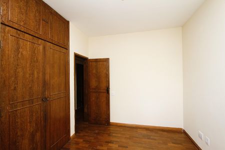 Apartamento à venda com 129m², 4 quartos e 2 vagasQuarto 4