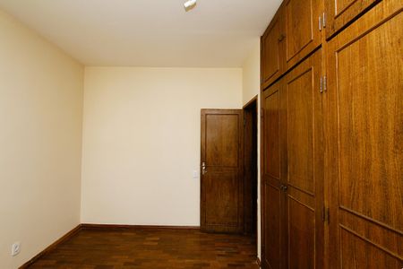 Apartamento à venda com 129m², 4 quartos e 2 vagasQuarto 1