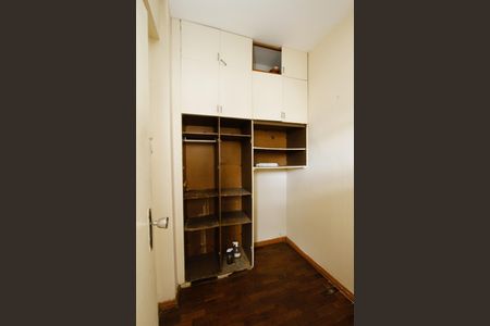 Apartamento à venda com 129m², 4 quartos e 2 vagasDCE