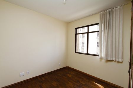 Apartamento à venda com 129m², 4 quartos e 2 vagasQuarto 4