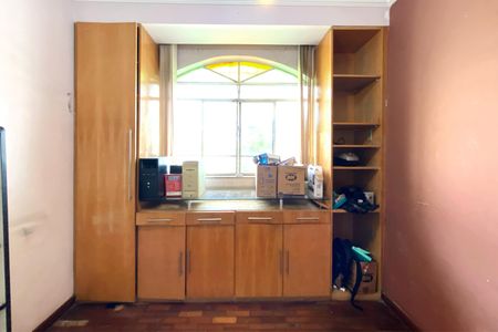 Casa para alugar com 400m², 4 quartos e 5 vagas Casa para alugar com 400m², 4 quartos e 5 vagasQuarto 4