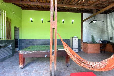 Casa para alugar com 400m², 4 quartos e 5 vagas Casa para alugar com 400m², 4 quartos e 5 vagasArea privativa