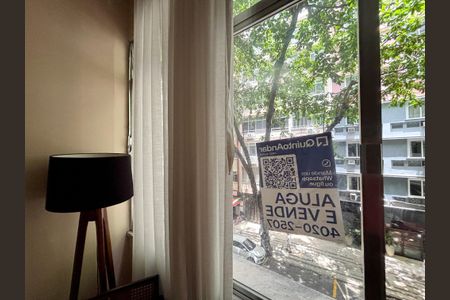 Apartamento para alugar com 80m², 1 quarto e sem vagaPlaca