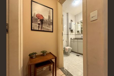 Apartamento para alugar com 80m², 1 quarto e sem vagaBanheiro social