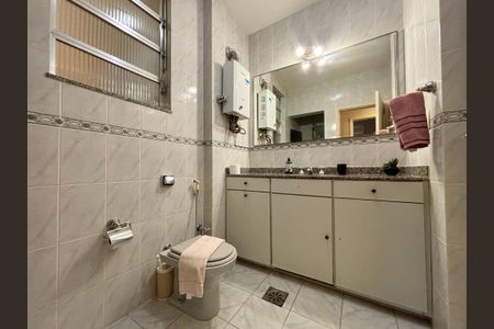 Apartamento para alugar com 80m², 1 quarto e sem vagaBanheiro social