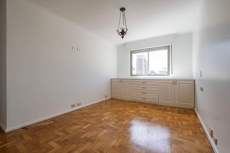 Suíte de apartamento para alugar com 3 quartos, 129m² em Cerqueira César, São Paulo