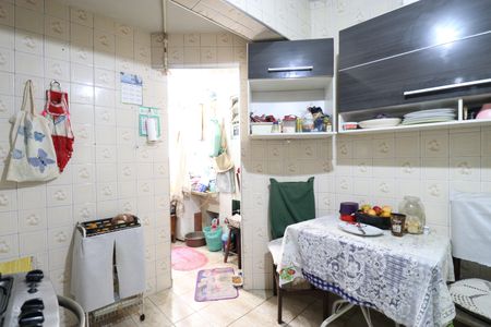 Apartamento à venda com 73m², 2 quartos e sem vagaCozinha e Área de Serviço