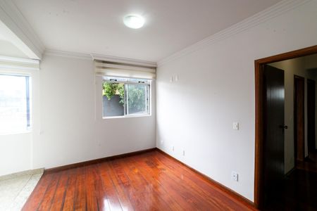 Sala de apartamento para alugar com 3 quartos, 127m² em Sagrada Família, Belo Horizonte