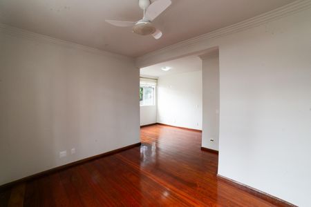 Sala de apartamento para alugar com 3 quartos, 127m² em Sagrada Família, Belo Horizonte