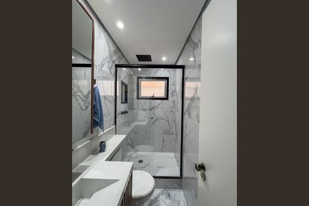 Apartamento à venda com 58m², 2 quartos e 1 vagaBanheiro da Suíte