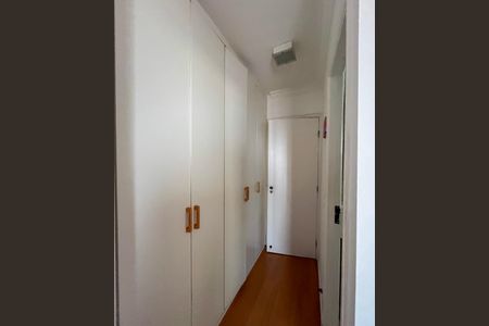 Apartamento à venda com 58m², 2 quartos e 1 vagaDetalhe da Suite