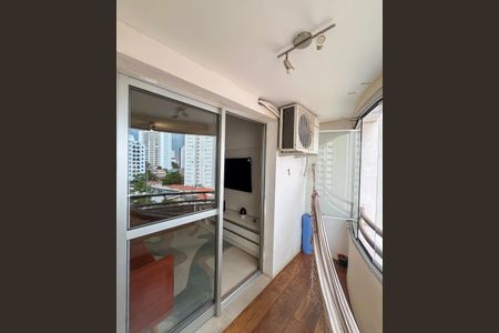 Sacada de apartamento à venda com 2 quartos, 58m² em Vila Gumercindo, São Paulo