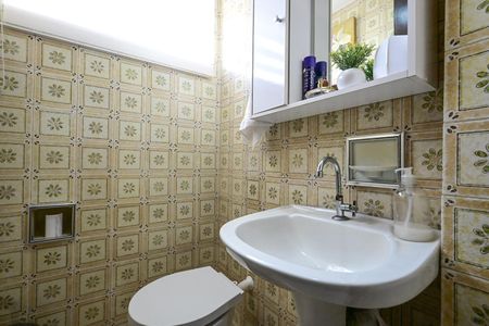 Lavabo de casa para alugar com 3 quartos, 146m² em Jardim Monte Alegre, Taboão da Serra