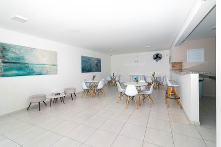 Apartamento para alugar com 47m², 2 quartos e 1 vagaÁrea comum - Salão de festas