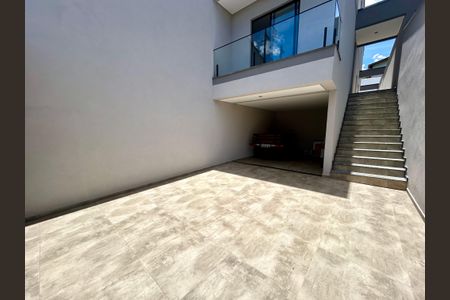 Casa à venda com 150m², 3 quartos e 3 vagasÁrea comum