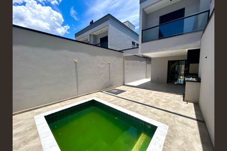 Casa à venda com 150m², 3 quartos e 3 vagasÁrea comum
