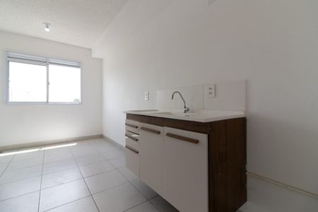 Apartamento para alugar com 32m², 2 quartos e sem vaga Apartamento para alugar com 32m², 2 quartos e sem vagaCozinha e Área de Serviço