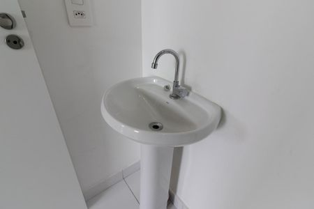 Apartamento para alugar com 32m², 2 quartos e sem vaga Apartamento para alugar com 32m², 2 quartos e sem vagaBanheiro