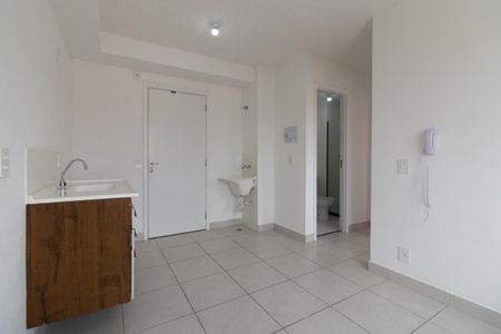 Apartamento para alugar com 32m², 2 quartos e sem vaga Apartamento para alugar com 32m², 2 quartos e sem vagaCozinha e Área de Serviço