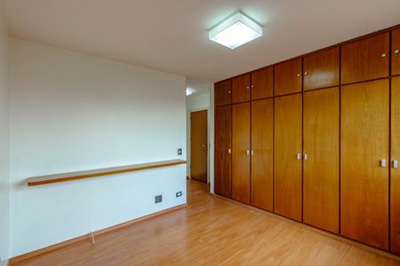 Apartamento para alugar com 485m², 4 quartos e 4 vagasQuarto