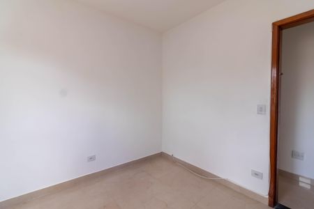 Quarto 2 de apartamento para alugar com 2 quartos, 40m² em Vila Prado, São Paulo