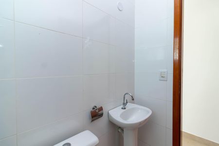 Apartamento para alugar com 40m², 2 quartos e sem vaga Apartamento para alugar com 40m², 2 quartos e sem vagaBanheiro