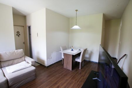 Sala de apartamento para alugar com 2 quartos, 60m² em Pechincha, Rio de Janeiro