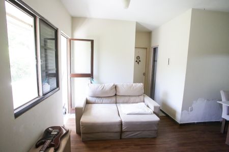 Sala de apartamento para alugar com 2 quartos, 60m² em Pechincha, Rio de Janeiro