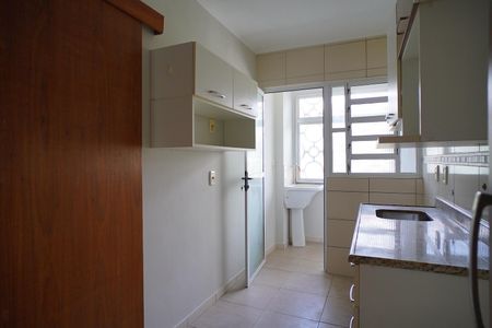 Apartamento para alugar com 89m², 3 quartos e sem vagaCozinha 