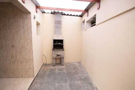 Casa para alugar com 200m², 3 quartos e 2 vagas Casa para alugar com 200m², 3 quartos e 2 vagasCozinha