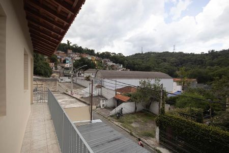 Casa para alugar com 200m², 3 quartos e 2 vagas Casa para alugar com 200m², 3 quartos e 2 vagasVaranda