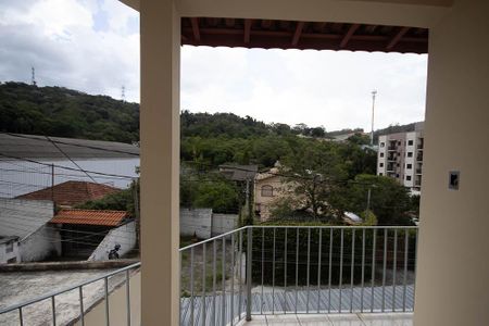 Casa para alugar com 200m², 3 quartos e 2 vagas Casa para alugar com 200m², 3 quartos e 2 vagasVaranda