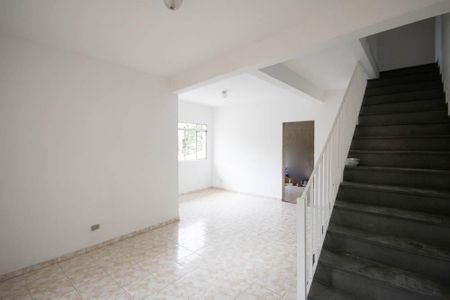 Casa para alugar com 200m², 3 quartos e 2 vagas Casa para alugar com 200m², 3 quartos e 2 vagasSala