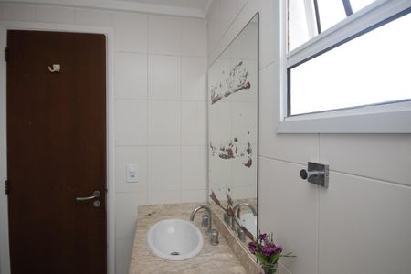 Casa para alugar com 115m², 3 quartos e 2 vagas Casa para alugar com 115m², 3 quartos e 2 vagasBanheiro da Suíte 1