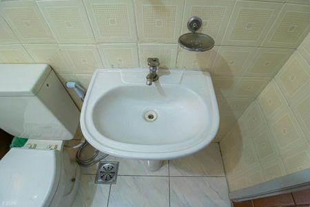 Apartamento para alugar com 49m², 2 quartos e 1 vaga Apartamento para alugar com 49m², 2 quartos e 1 vagaBanheiro