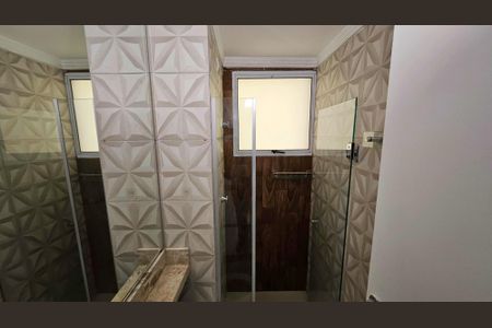 Banheiro de apartamento para alugar com 2 quartos, 42m² em Residencial Barcelona, Goiânia