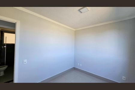 Quarto 2 de apartamento para alugar com 2 quartos, 42m² em Residencial Barcelona, Goiânia