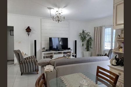 Casa à venda com 3 quartos, 220m² em Itaipu, Niterói