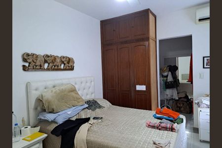 Casa à venda com 3 quartos, 220m² em Itaipu, Niterói