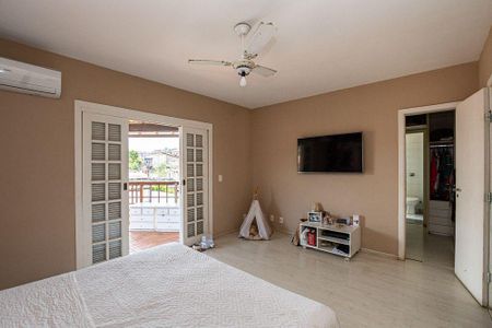 Casa à venda com 3 quartos, 289m² em Piratininga, Niterói