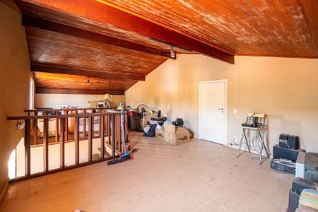 Casa à venda com 3 quartos, 289m² em Piratininga, Niterói