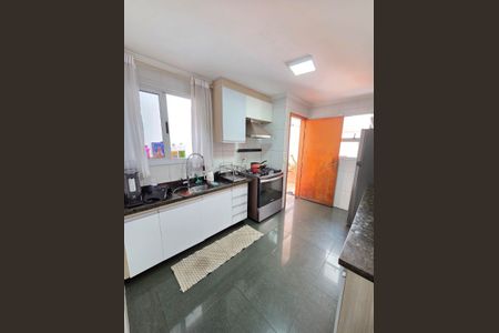 Casa à venda com 140m², 3 quartos e 4 vagas