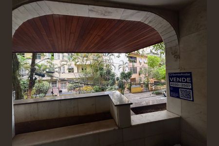 Apartamento à venda com 125m², 3 quartos e 2 vagasPlaca