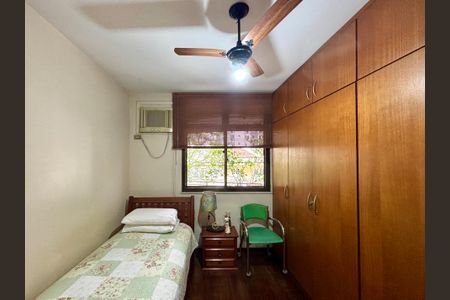 Apartamento à venda com 125m², 3 quartos e 2 vagasQuarto 2